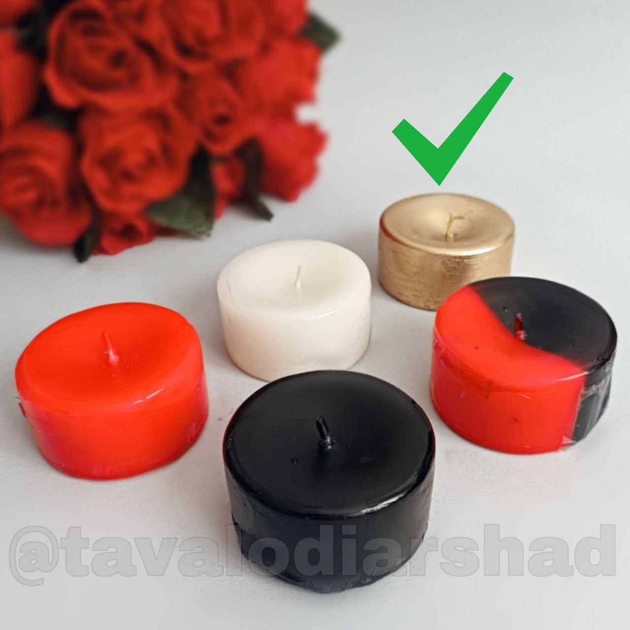 شمع روی آب گرد طلایی